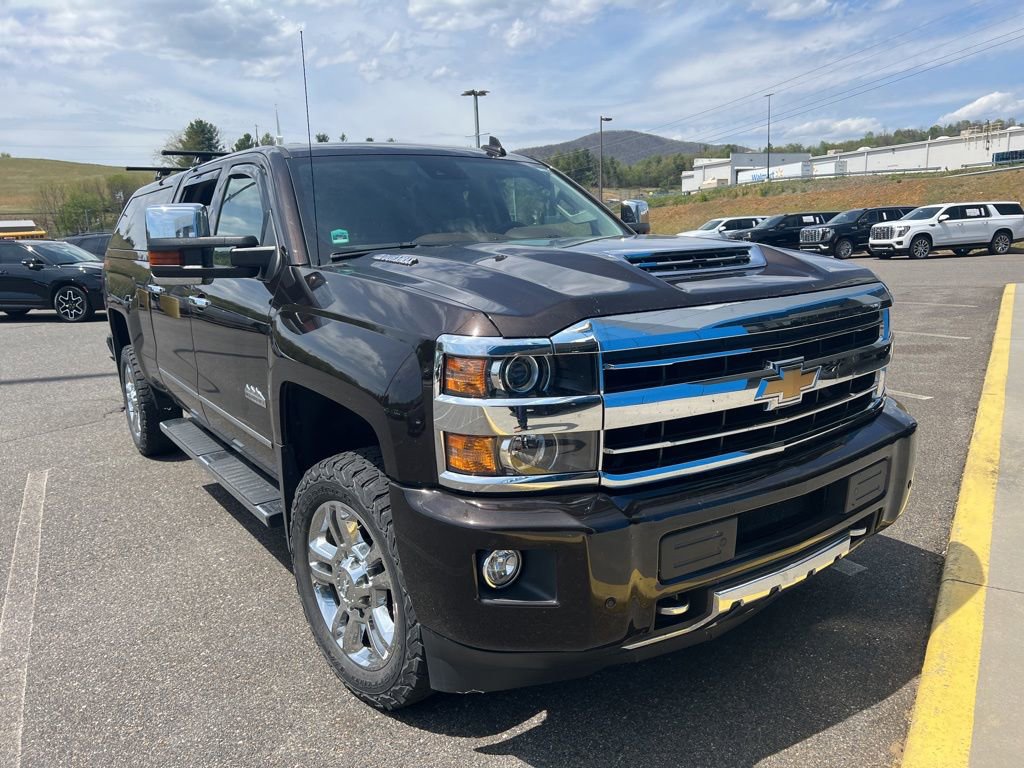 Used 2019 Chevrolet Silverado 2500 High Country w/ Duramax Plus Package AWD/4WD image 3