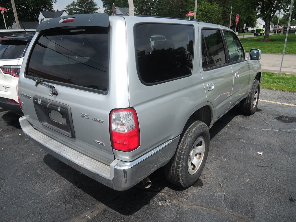 Used 2001 Toyota 4Runner SR5 AWD/4WD image 8