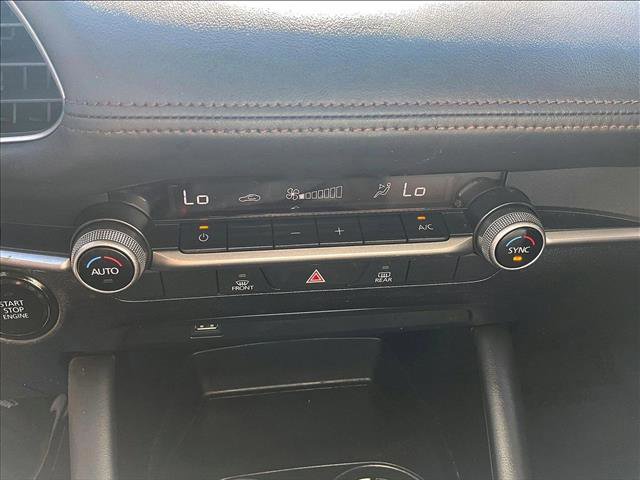 Used 2021 MAZDA MAZDA3 s image 23