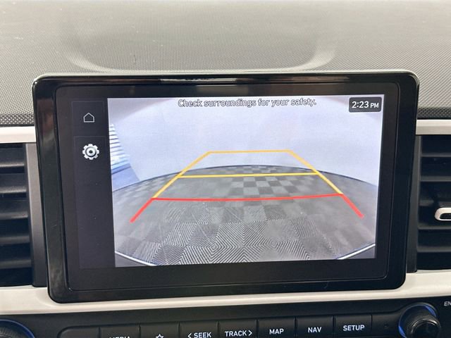 Used 2023 Hyundai Venue Limited image 13