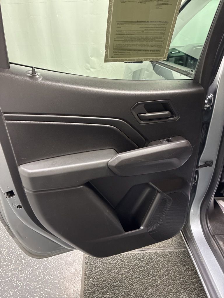 Used 2024 Chevrolet Colorado W/T image 22
