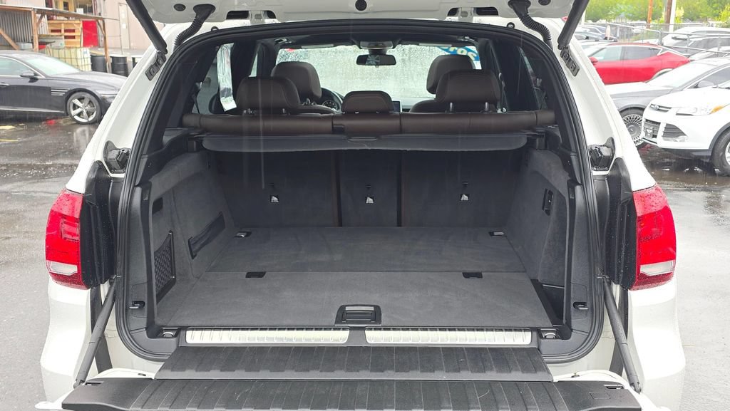 Used 2018 BMW X5 xDrive40e AWD/4WD image 14