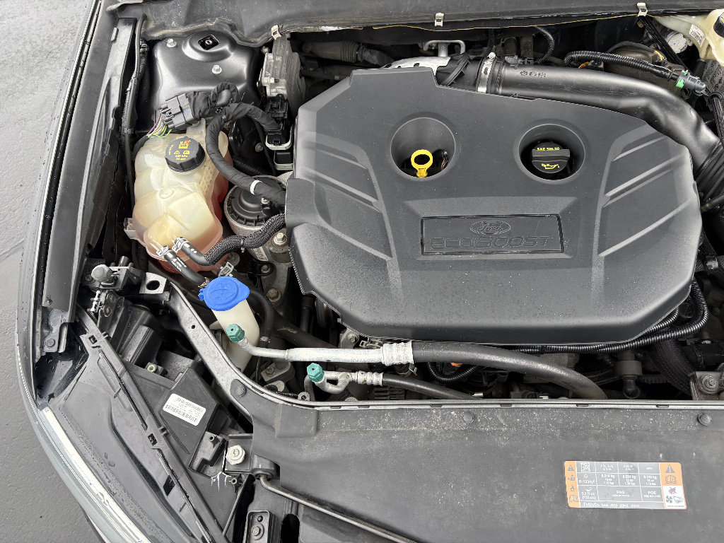 Used 2017 Ford Fusion SE w/ Equipment Group 202A image 38