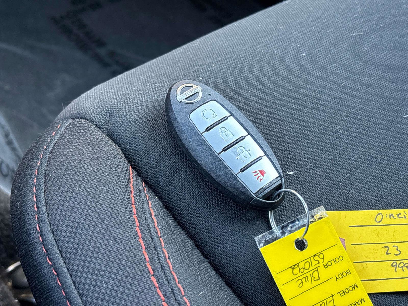 Used 2023 Nissan Frontier PRO-4X w/ Pro Convenience Package AWD/4WD image 24