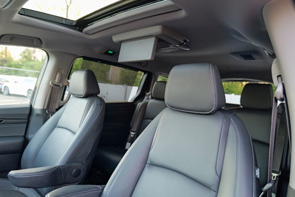 Used 2023 Honda Odyssey Touring image 23