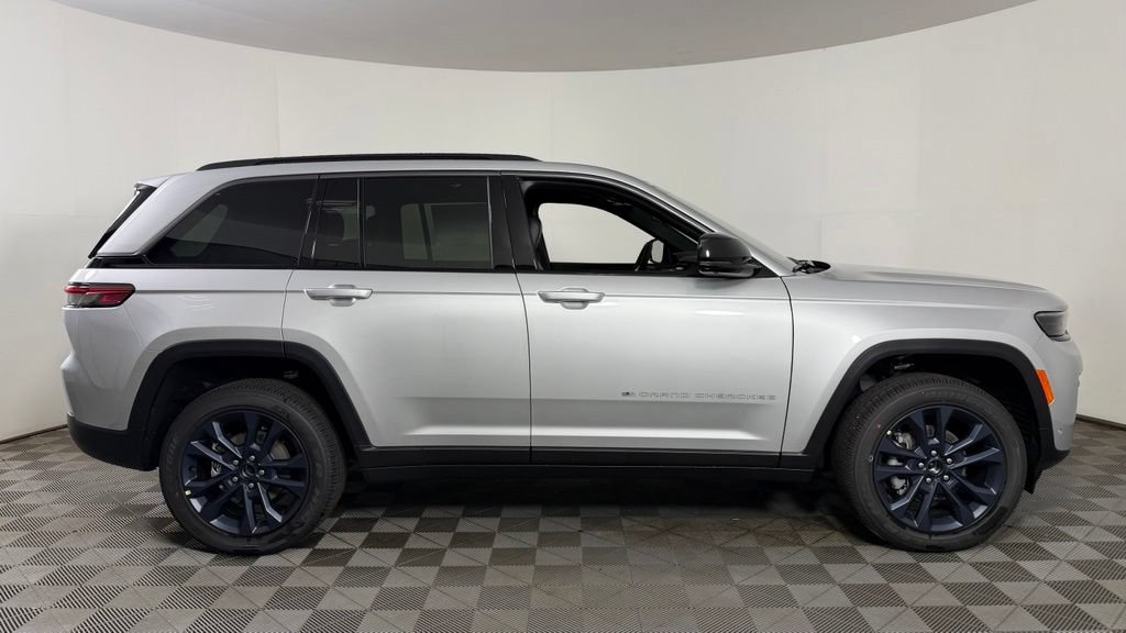 New 2026 Jeep Grand Cherokee Limited AWD/4WD image 8