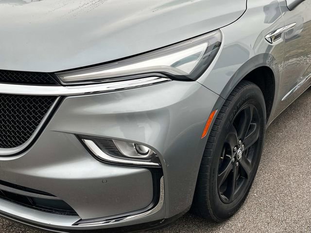 Used 2023 Buick Enclave Essence w/ Experience Buick Package image 9