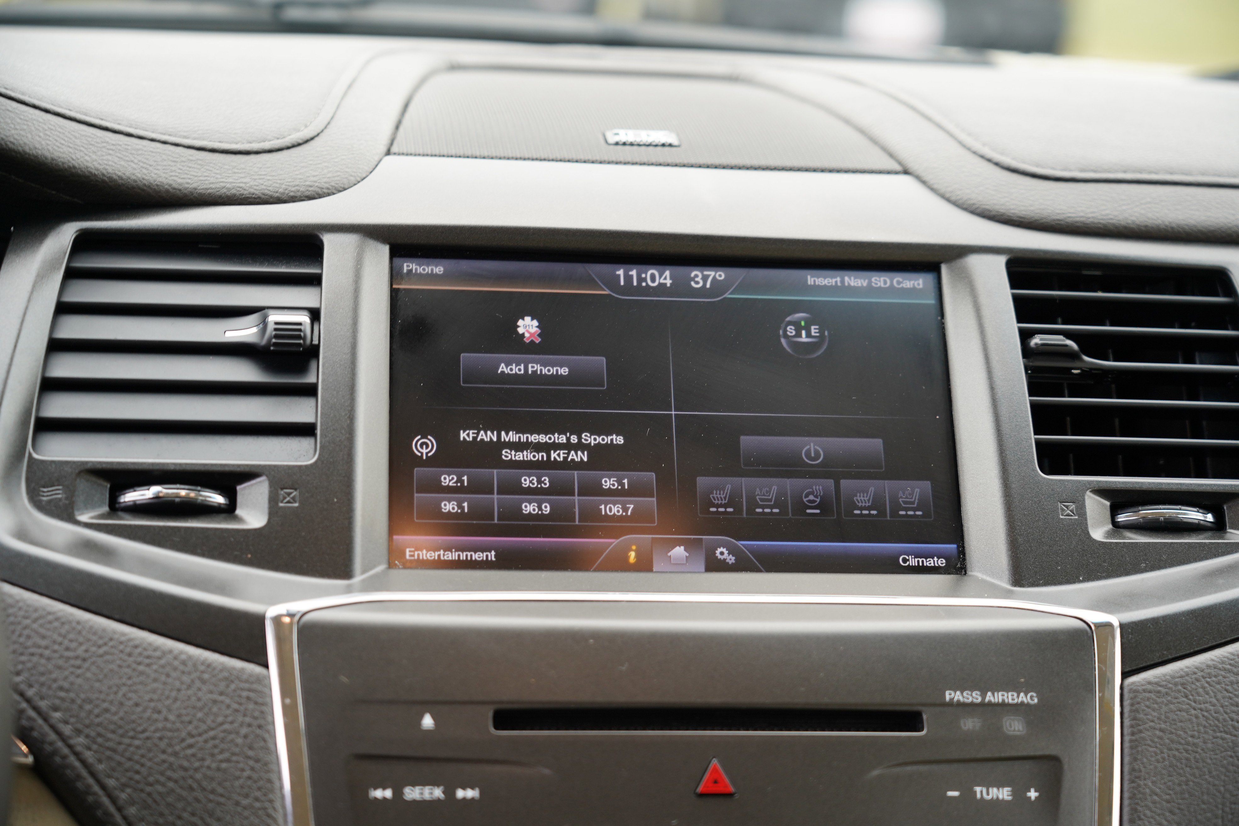 Used 2014 Lincoln MKS AWD w/ Equipment Group 101A image 24