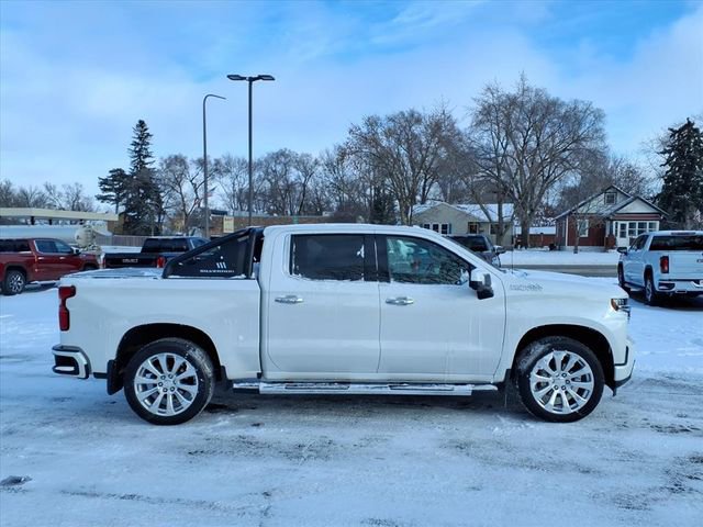 Used 2021 Chevrolet Silverado 1500 High Country w/ Technology Package AWD/4WD image 2