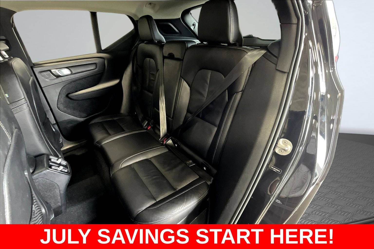 Used 2023 Volvo XC40 B5 Ultimate AWD/4WD image 25
