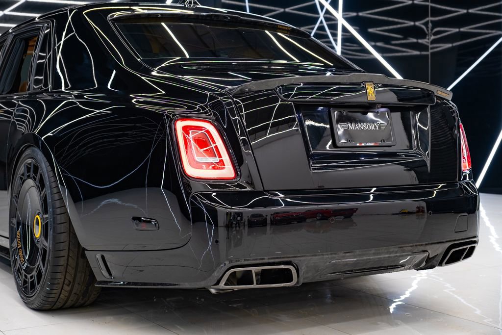 Used 2026 Rolls-Royce Phantom Sedan image 13