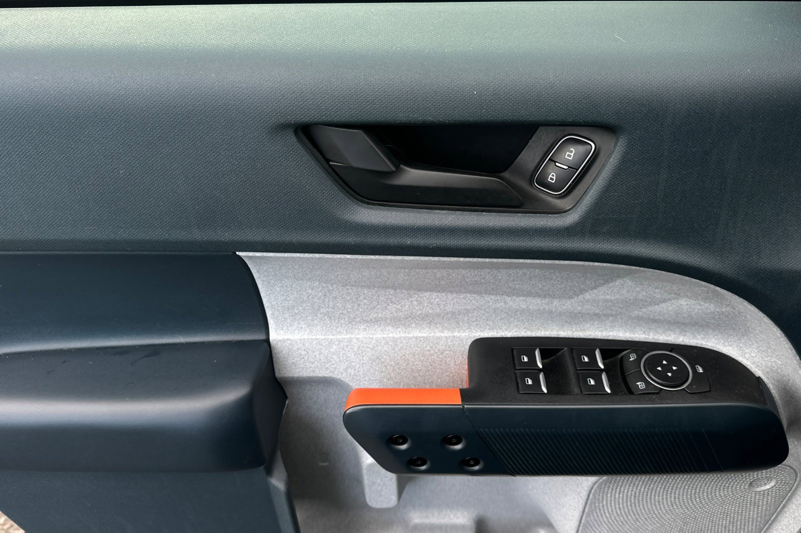 Used 2022 Ford Maverick XLT w/ XLT Luxury Package image 11