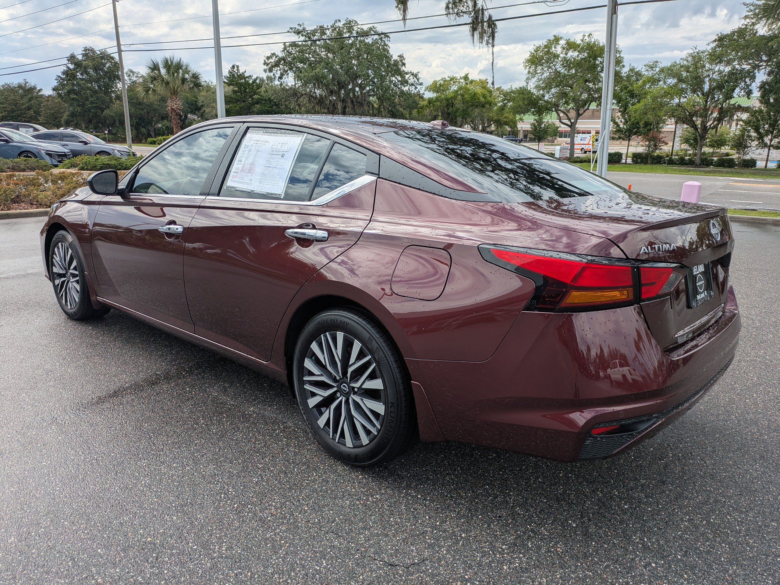 Certified 2024 Nissan Altima 2.5 SV FWD image 6