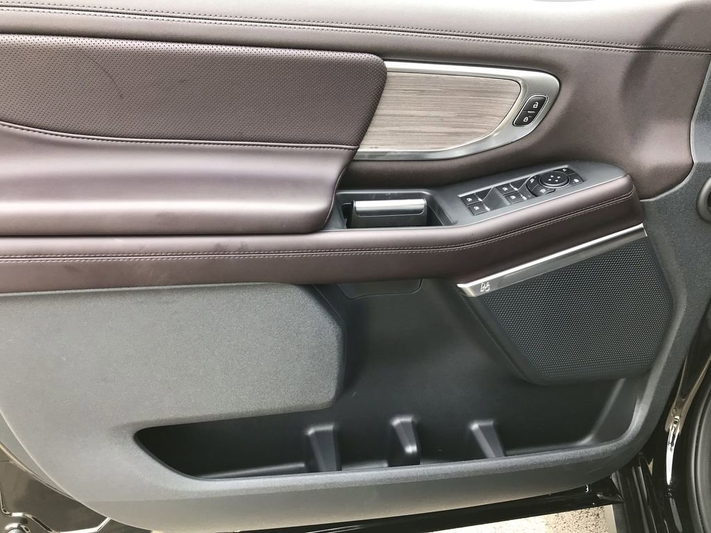 New 2026 Ford Expedition Max Platinum w/ Platinum Ultimate Package image 13