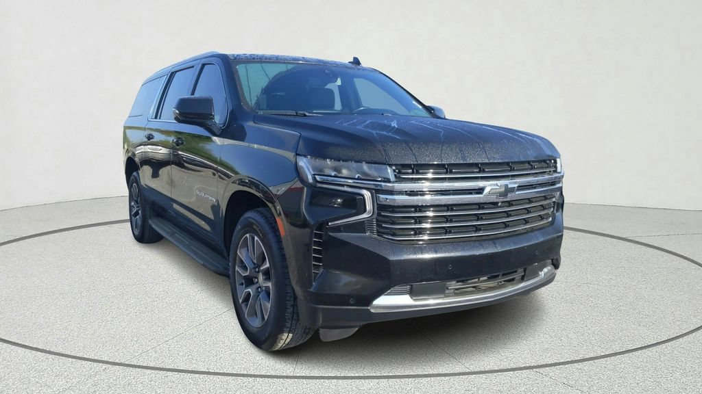 Used 2022 Chevrolet Suburban LT w/ LT Signature Plus Package RWD image 1
