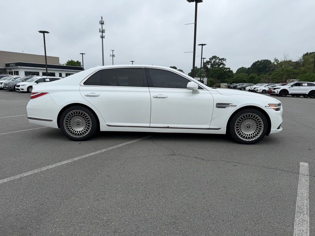 Used 2021 Genesis G90 3.3T Premium RWD image 9