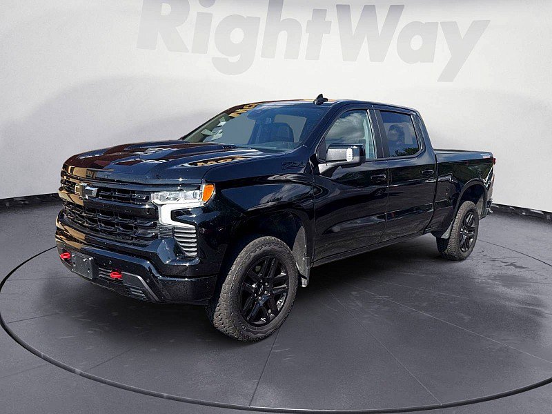 Used 2024 Chevrolet Silverado 1500 LT Trail Boss w/ LT Trail Boss Premium Package AWD/4WD image 1