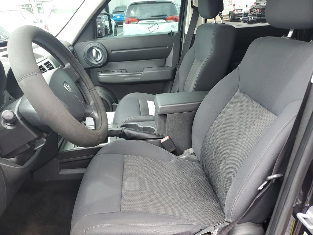 Used 2011 Dodge Nitro Heat AWD/4WD image 17