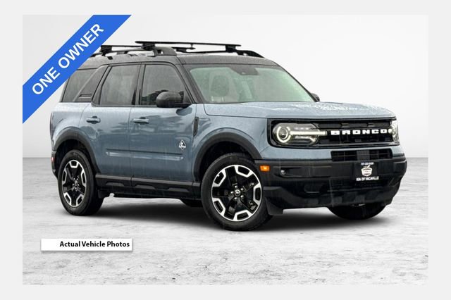 Used 2024 Ford Bronco Sport Outer Banks w/ Tech Package image 1