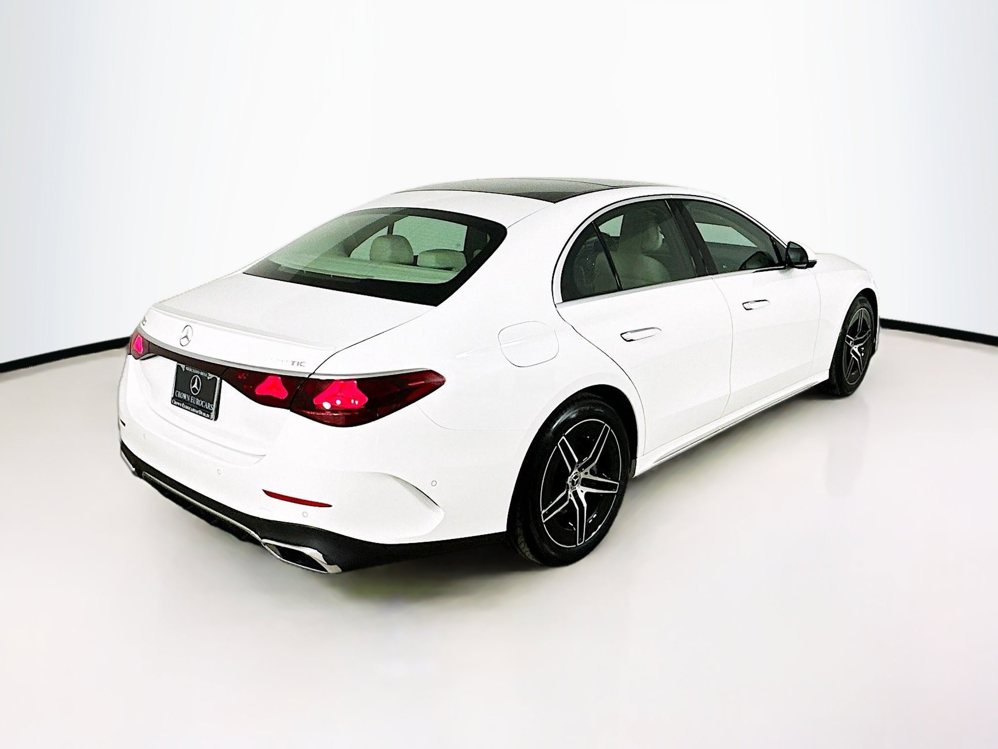 Certified 2025 Mercedes-Benz E 350 4MATIC Sedan image 7