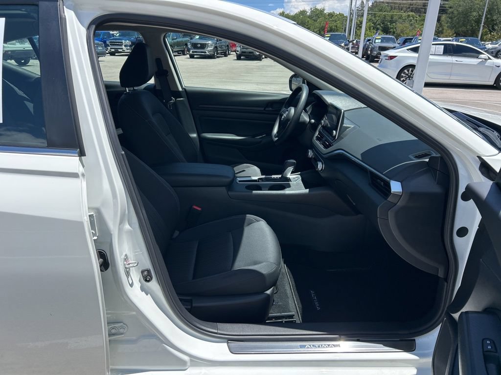 Certified 2025 Nissan Altima 2.5 S FWD image 40
