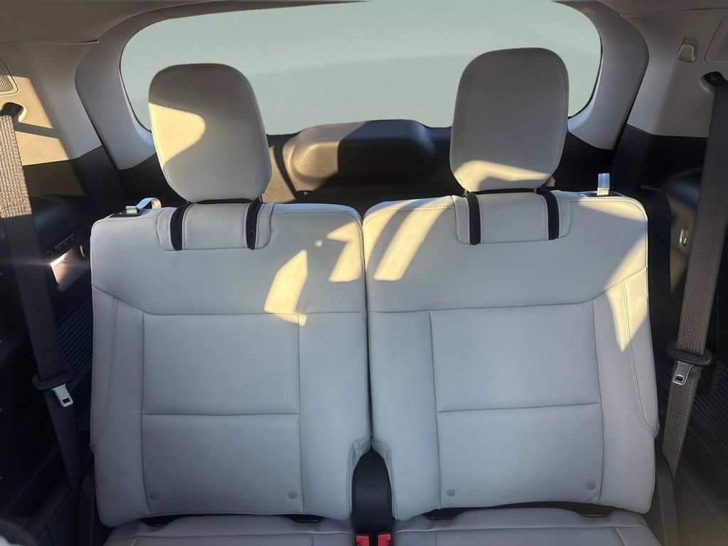 New 2026 Ford Explorer Platinum w/ LUX Leather Package image 15