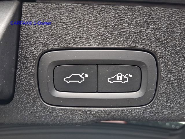 Certified 2022 Volvo XC60 T8 Inscription w/ Advanced Package image 28