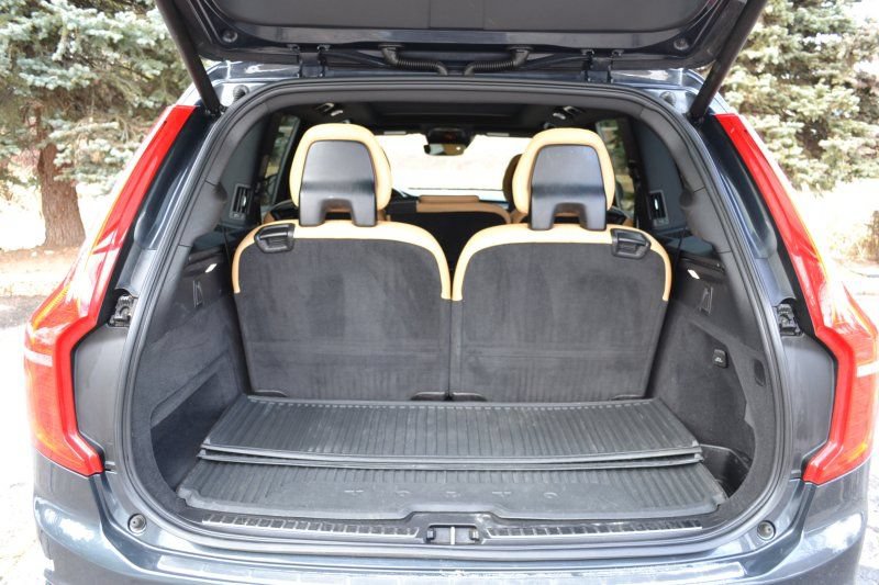 Used 2017 Volvo XC90 T6 Momentum w/ Vision Package AWD/4WD image 36