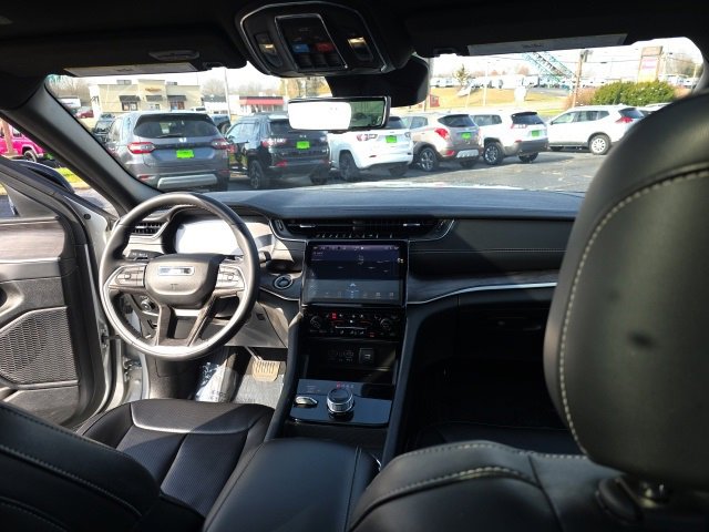 Used 2024 Jeep Grand Cherokee L Limited w/ Luxury Tech Group II image 55