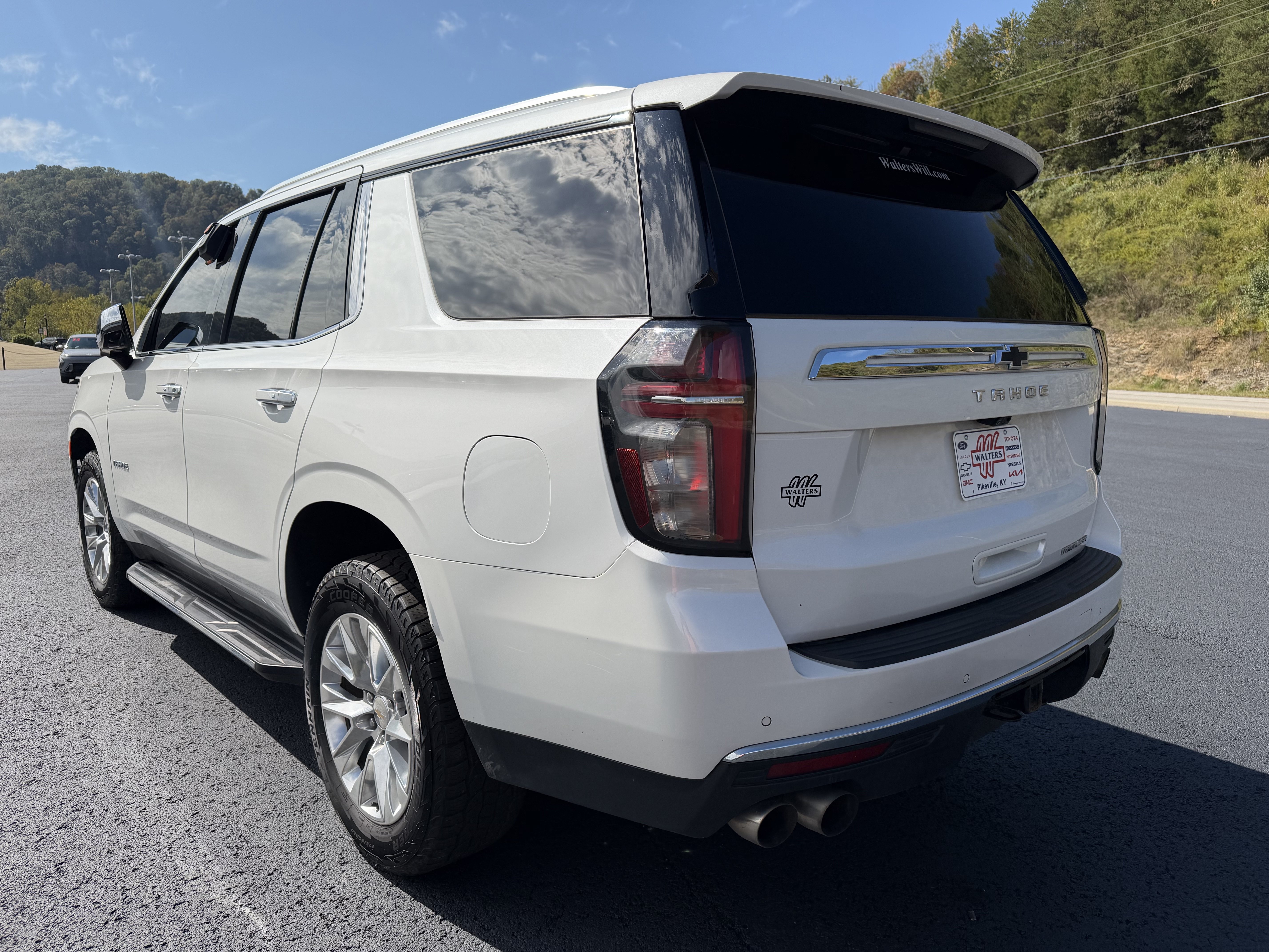 Used 2022 Chevrolet Tahoe Premier AWD/4WD image 5