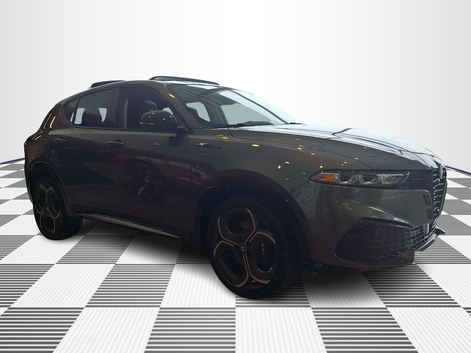 New 2026 Alfa Romeo Tonale w/ Active Assist Package AWD/4WD image 6
