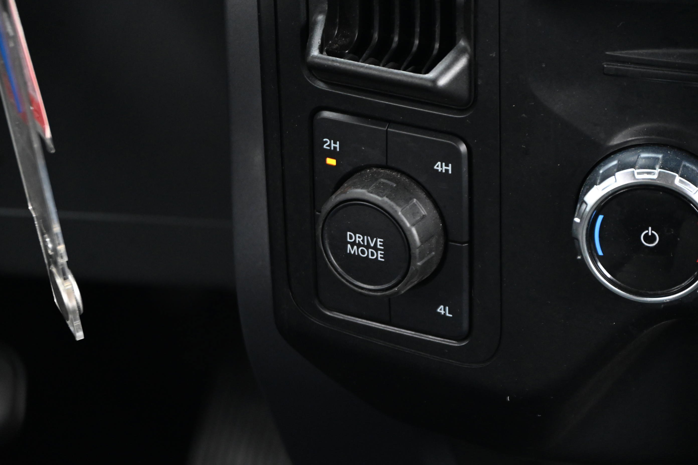 Used 2024 Ford F150 XLT image 22