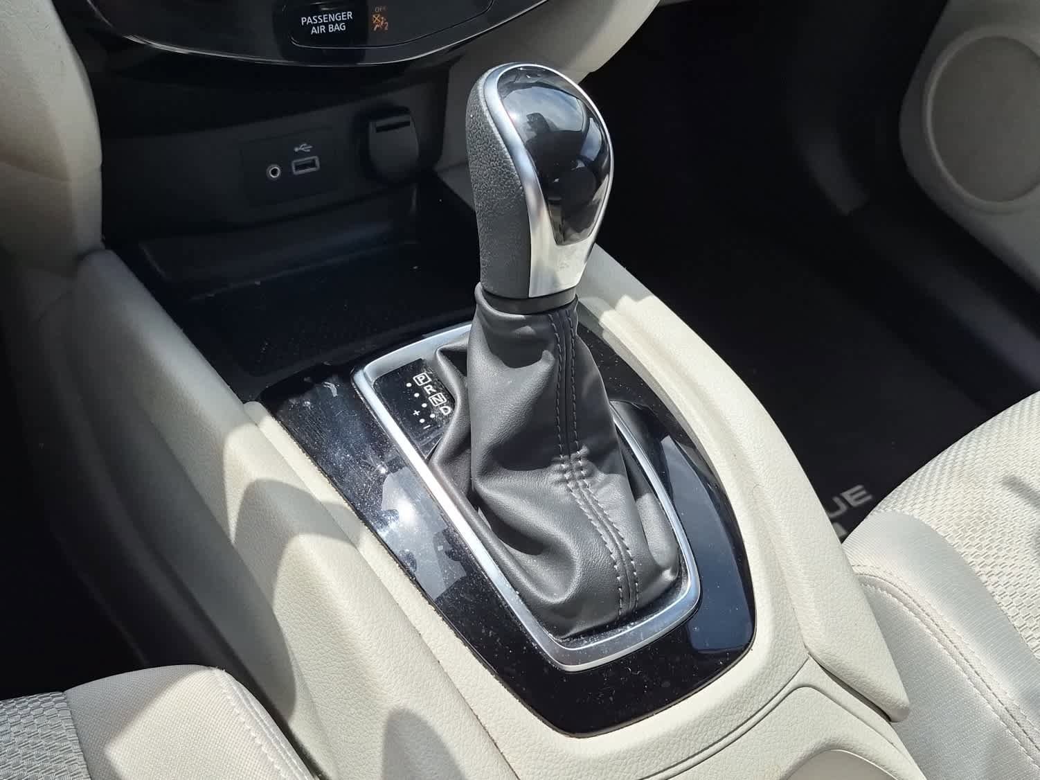 Used 2022 Nissan Rogue Sport SV image 12