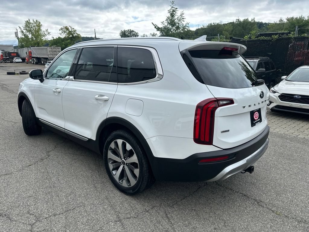 Used 2020 Kia Telluride EX w/ EX Premium Package AWD/4WD image 4