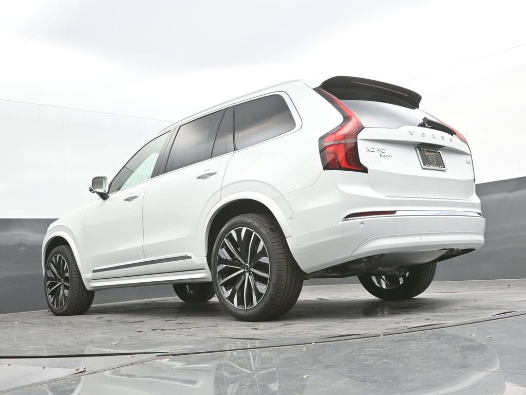 New 2026 Volvo XC90 B6 Ultra w/ Protection Package image 32