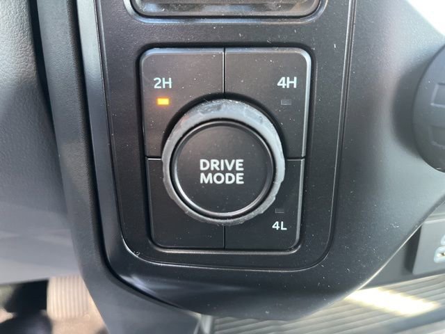 New 2025 Ford F550 4x4 Regular Cab Super Duty image 12