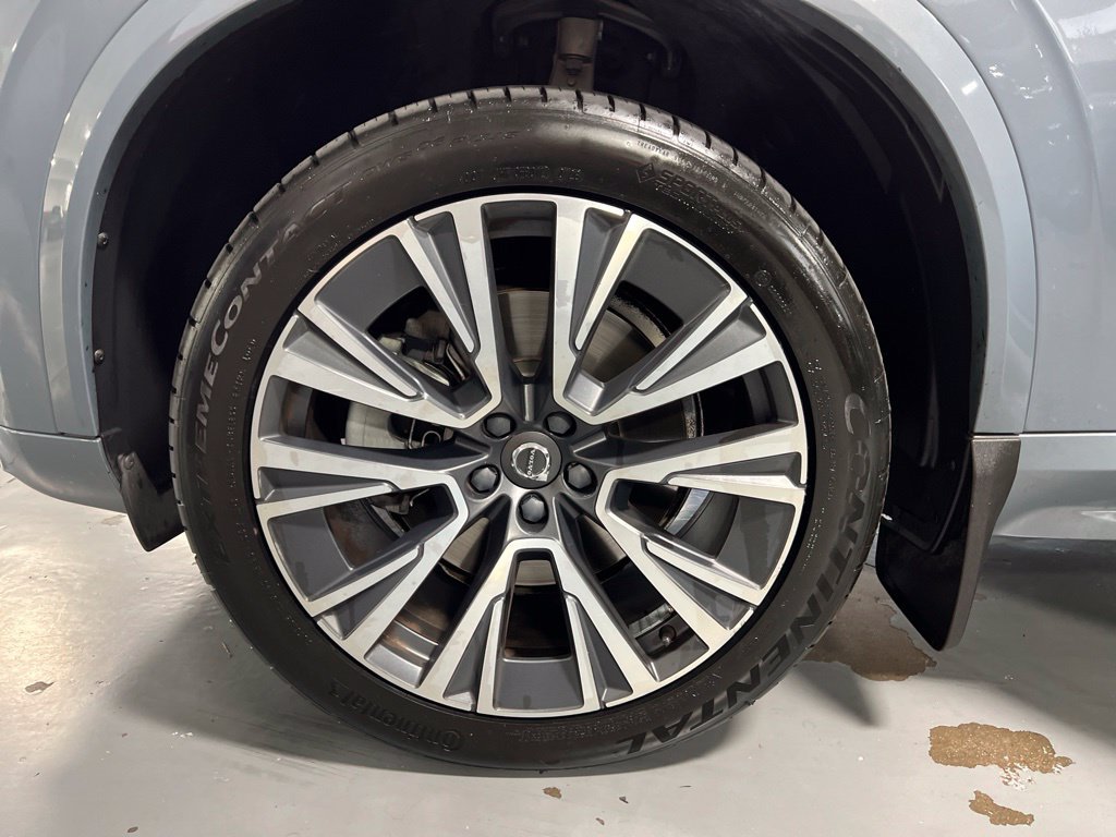 Used 2020 Volvo XC90 T6 Momentum w/ Protection Package Premier AWD/4WD image 9