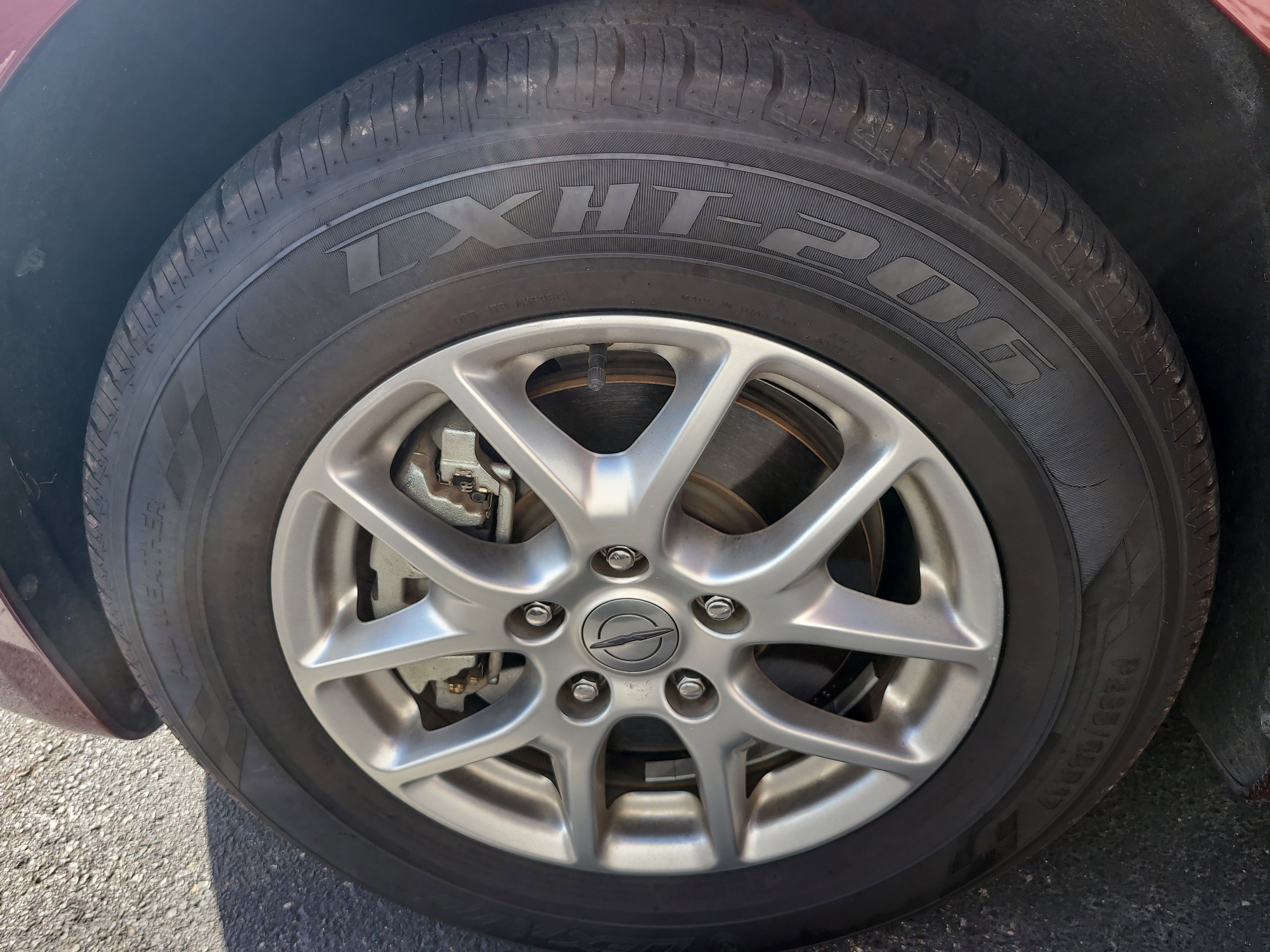 Used 2021 Chrysler Pacifica Touring w/ Cold Weather Group FWD image 8
