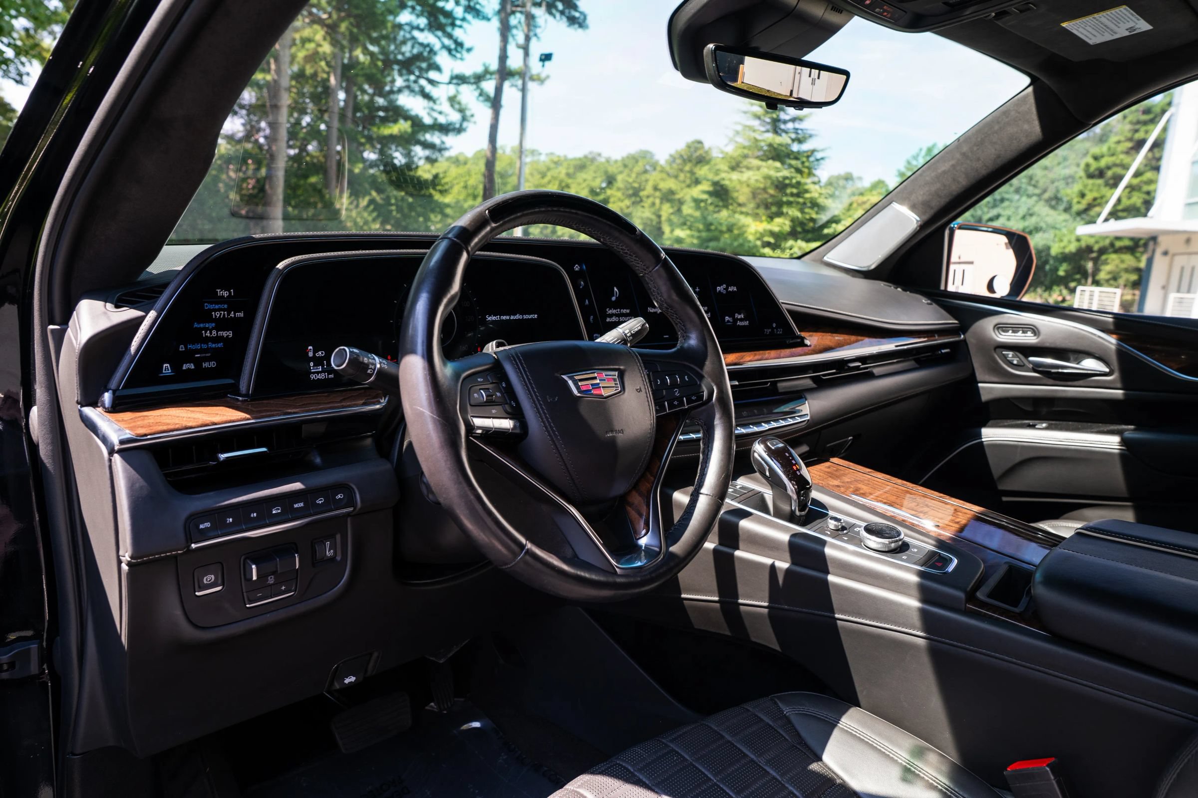 Used 2022 Cadillac Escalade Sport Platinum AWD/4WD image 20