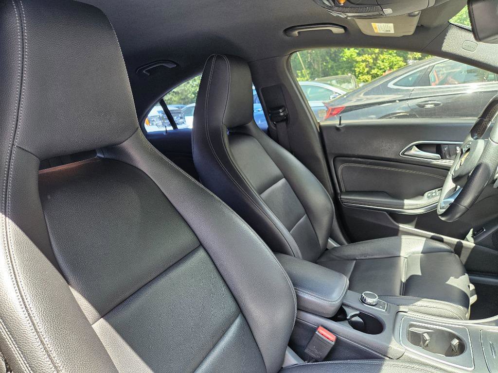 Used 2018 Mercedes-Benz CLA 250 image 44