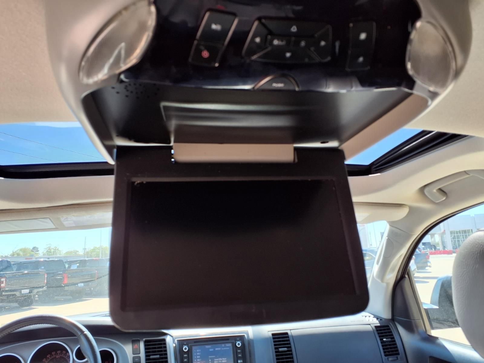 Used 2016 Toyota Sequoia SR5 w/ Premium Package image 22