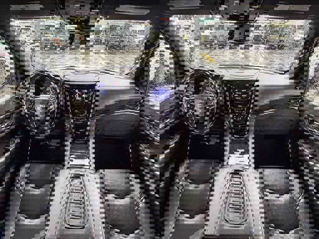 Used 2020 Cadillac Escalade ESV Platinum image 12