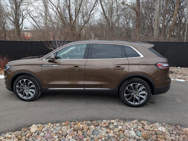 Certified 2022 Lincoln Nautilus Reserve image 2