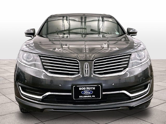 Used 2017 Lincoln MKX Reserve w/ Driver Assistance Package AWD/4WD image 3