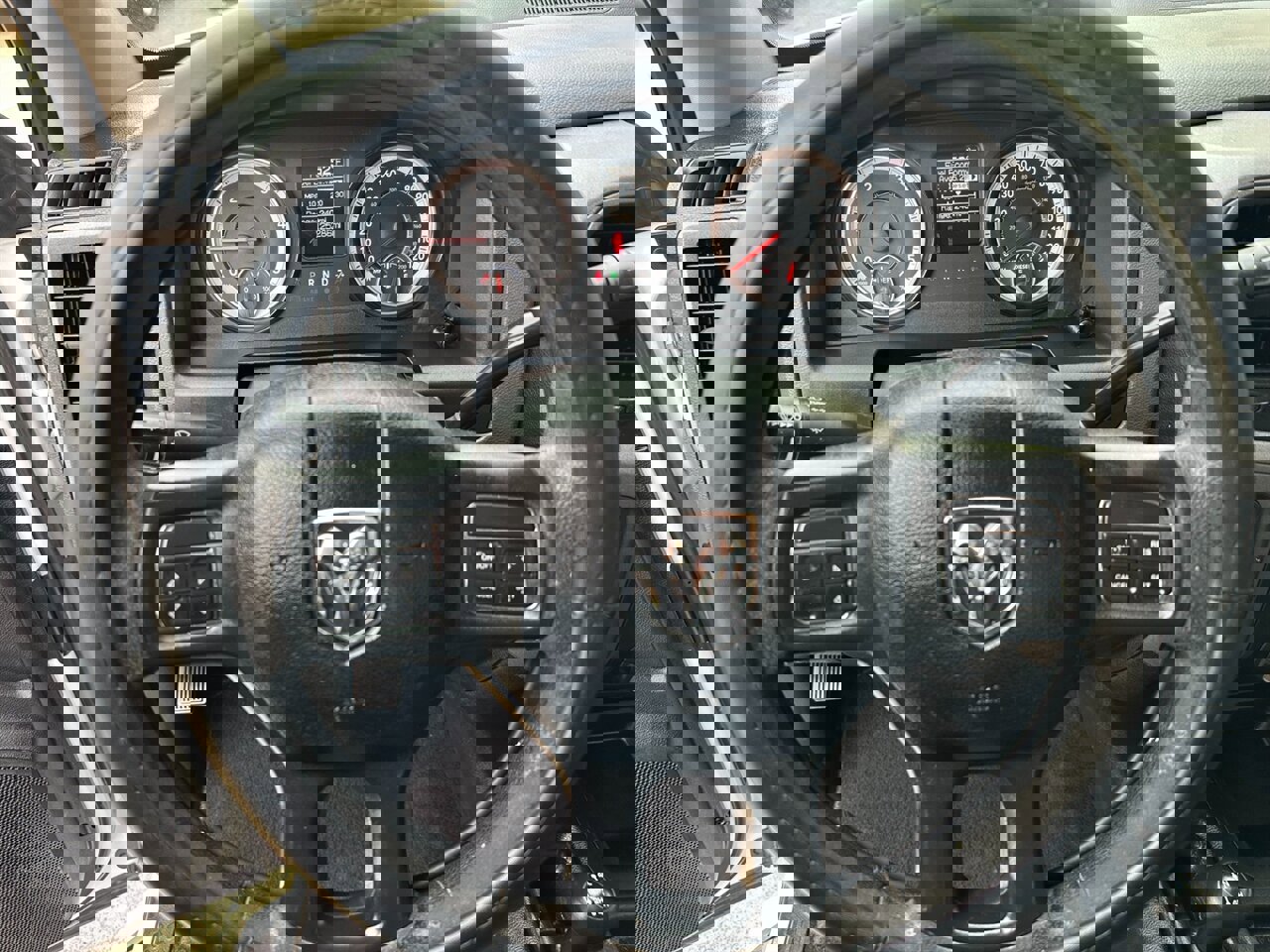 Used 2018 RAM 2500 Tradesman w/ Chrome Appearance Group image 17