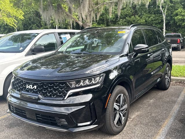 Used 2023 Kia Sorento EX w/ Panoramic Sunroof Package FWD image 3
