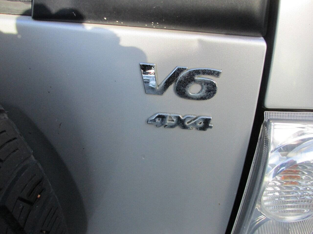 Used 2005 Suzuki XL7 LX image 34