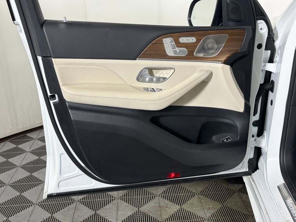 Certified 2025 Mercedes-Benz GLE 450 4MATIC image 29