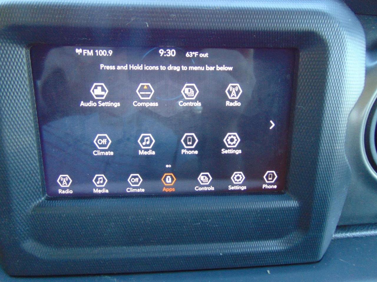 Used 2023 Jeep Gladiator Sport AWD/4WD image 19