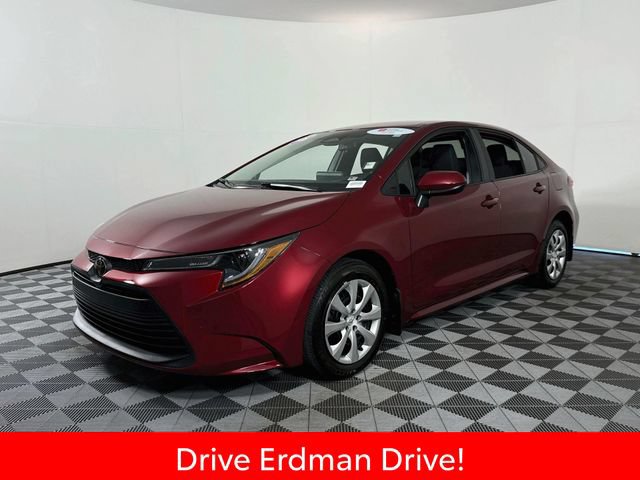 Certified 2026 Toyota Corolla LE FWD image 3